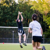 Spieler und Spielerin beim Ultimate frisbee